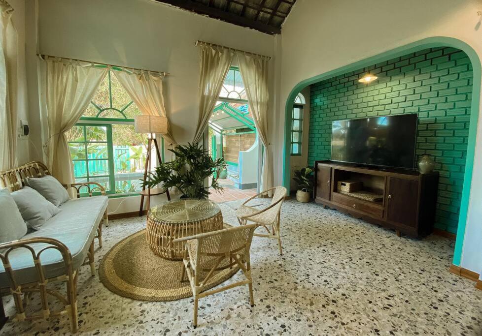 Hoi An Coastal Charm Villa - Jaccuzi Pool - Netflix Tan Thanh Kültér fotó